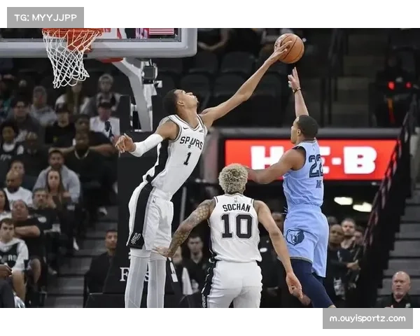 文班亚马场均8.2盖帽筑防守体系 马刺团队篮球哲学完美执行 文班亚马场均8.2盖帽筑防守体系 马刺团队篮球哲学完美执行